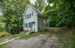 6 Elm Street, Gardiner, ME 04345