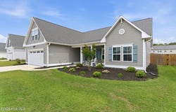 305 W Weatherbee Way, Hampstead, NC 28443