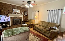 142 TREECE St, Selmer, TN 38375-3216