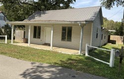 220 Colesburg Road, Elizabethtown, KY 42701