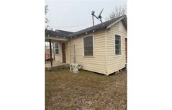 603 E Mesquite Street, Benavides, TX 78341