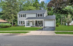 8 Imperia Place, Aberdeen, NJ 07747
