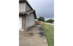 3233 S Jefferson Avenue, Springfield, MO 65807