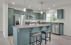 492 Moffit LN, Springfield, OR 97477