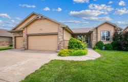 14301 W Willoughby Cir, Wichita, KS 67235