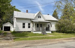 11 Moss Street, New Berlin, NY 13411