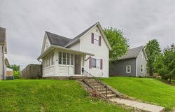 907 S A Street, Elwood, IN 46036