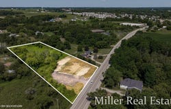 3207 M-37, Middleville, MI 49333