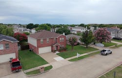 812 Ericville Drive, Arlington, TX 76001