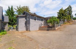 1235 SE BOOTH AVE, Roseburg, OR 97470