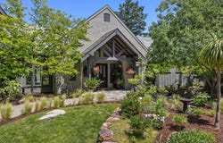 500 Ashland Loop Road, Ashland, OR 97520