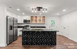 704 W Border Street, Dallas, NC 28034