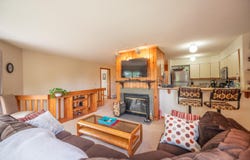 15 Haymaker Lane, Wilmington, VT 05363