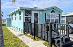 4136 Kahuna Ct, Ruskin, FL 33570
