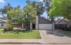 2500 N Charter Oak Court, Visalia, CA 93292