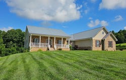 2392 Mt Zion Rd, Woodlawn, VA 24381