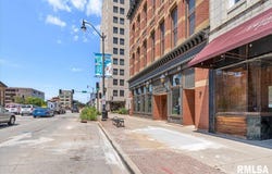 600 E ADAMS Street, Springfield, IL 62701