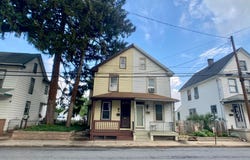 38 W GRAMBY Street, MANHEIM, PA 17545
