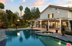 16230 Meadowcrest Rd, Sherman Oaks, CA 91403