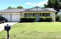 408 NW Douglas Street, Burleson, TX 76028