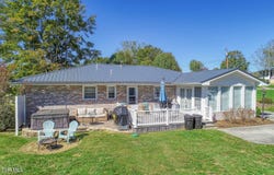 131 Circle Drive, Surgoinsville, TN 37873