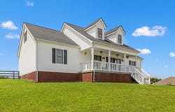 176 Crossing View Dr, Berea, KY 40403