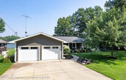 4813 Lakeside Drive, Perrinton, MI 48871
