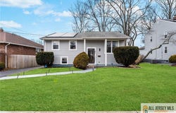 811 Coolidge Avenue, Woodbridge Proper, NJ 07095