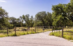 205 Big Buck Cir, Mountain Home, TX 78058