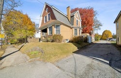 17 E Gaskill Ave, Jeannette, PA 15644