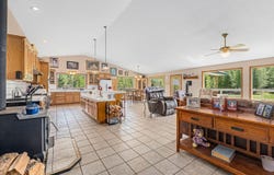 3145 RED MARBLE RD, CHEWELAH, WA 99109