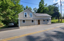 6 Tabor Road, Round Lake, NY 12151