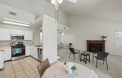 807 E Harold Avenue, Visalia, CA 93292