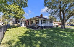 207 S 5th Street, Savannah, MO 64485