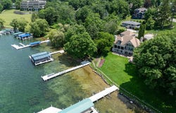 915 Mariane Ter, Lake Geneva, WI 53147