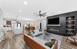905 Day Star Drive, Hewitt, TX 76643