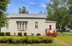 102 N Adams Street, Westmont, IL 60559