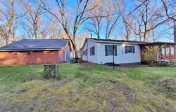 6581 N Evergreen Drive, White Cloud, MI 49349