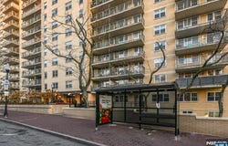 6600 Boulevard East 22J, West New York, NJ 07093