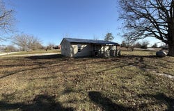 909 Cooper Drive, Mountain Grove, MO 65711