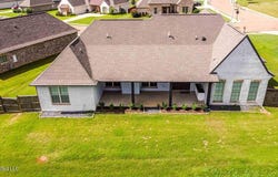 132 Freeland Lane, Clinton, MS 39056