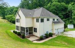 445 Fudges Creek Road, Barboursville, WV 25504