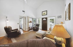 10 Bradley Beach Road, Hilton Head Island, SC 29928