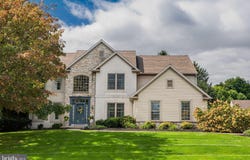 118 HUNTINGWOOD Drive, LANCASTER, PA 17602