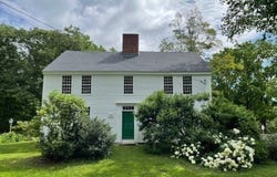 29 Tomlinson Rd, Oakham, MA 01068