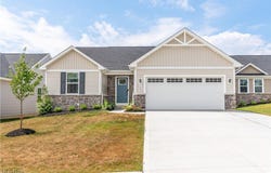 1002 Bookman Avenue, Akron, OH 44312