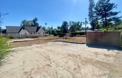 2040 El Molino Avenue, Altadena, CA 91001