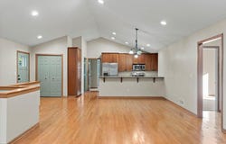 1158 Summit Avenue, Mahtomedi, MN 55115