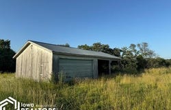 2356 Newport Avenue, Bedford, IA 50833