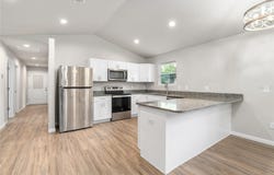 23215 RAILROAD AVENUE, HIGH SPRINGS, FL 32643